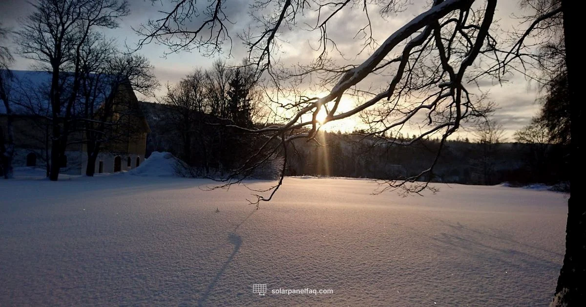 Snow on Panels Snow on Panels - Solar Panel FAQ