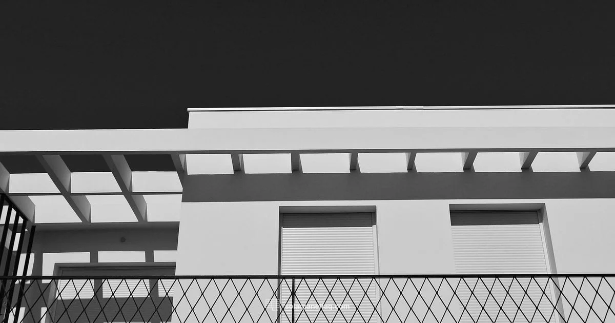 Flat Roof Solar Guide - Solar Panel FAQ