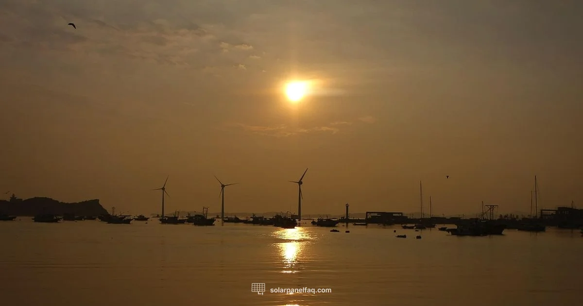 Panel + Generator - Solar Panel FAQ